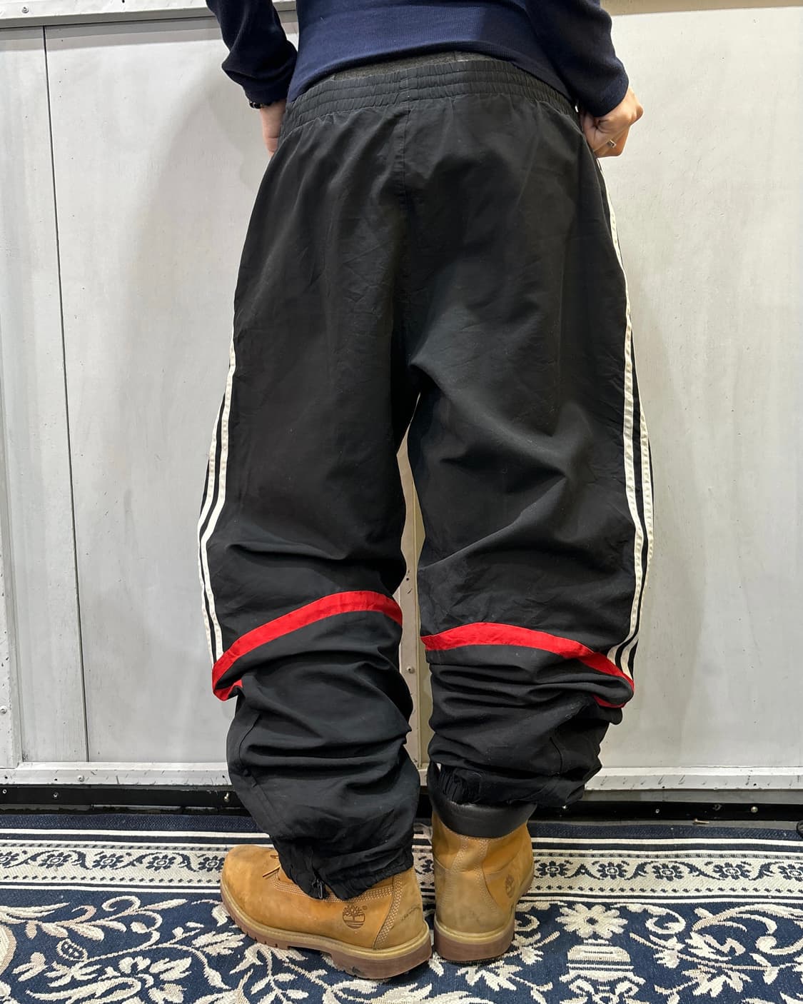 90s adidas&Liverpool 콜라보 블랙&레드 트랙팬츠 상품이미지3