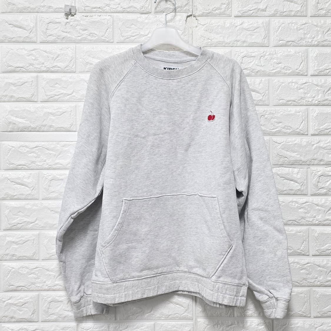 키르시 체리 맨투맨 그레이 L 상품이미지1