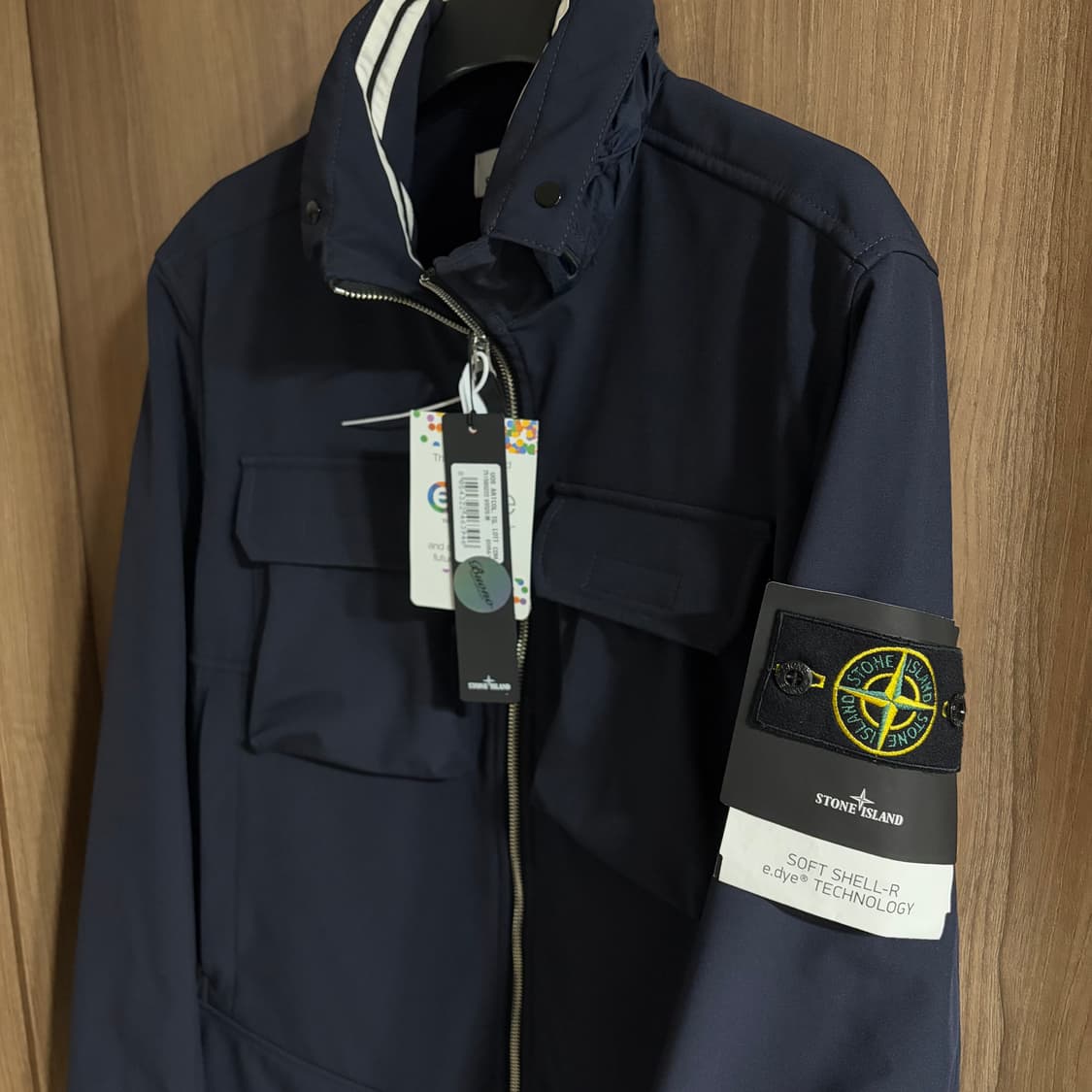 새상품(M)스톤아일랜드 테크놀로지 소프트쉘 자켓 네이비 상품이미지1