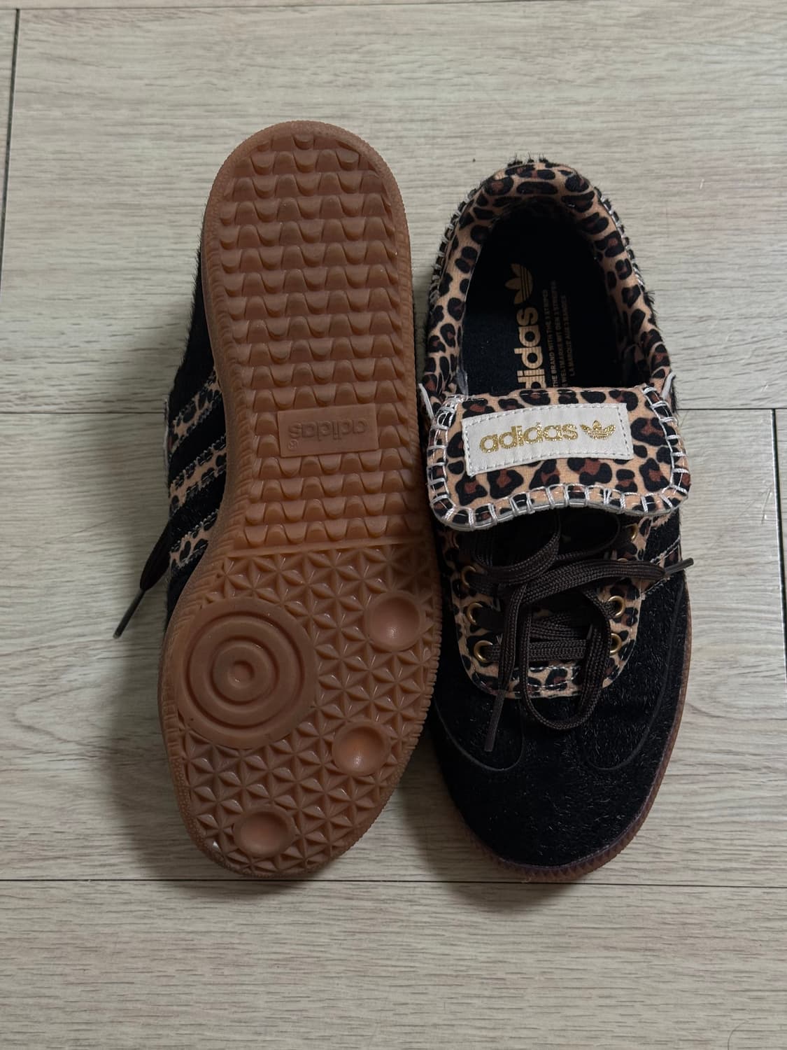아디다스 레오파드 삼바 스니커즈 240 상품이미지3