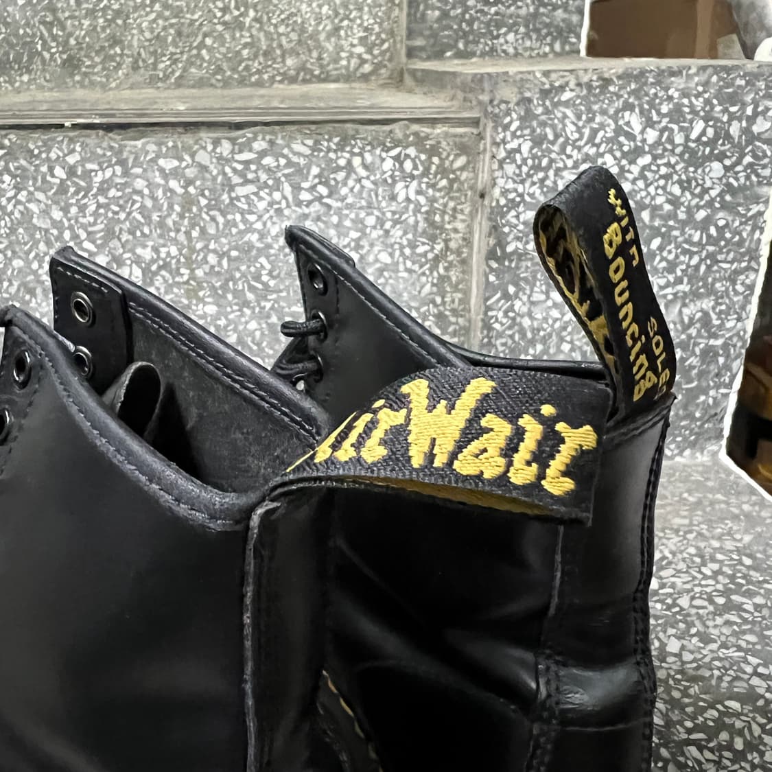 닥터마틴 1460 8홀 부츠 상품이미지4