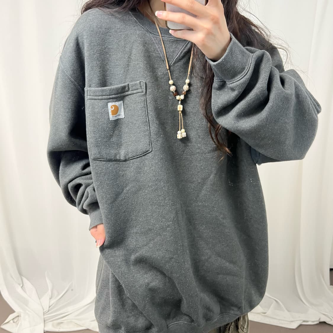 Carhartt charcoal sweatshirt 상품이미지3
