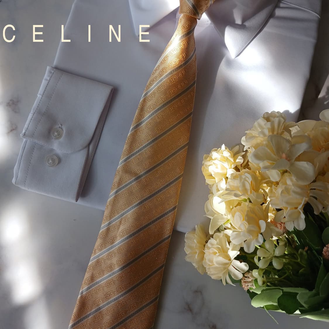 셀린느 실크 골드 스트라이프 넥타이 9.1cm A등급 A19179
 상품이미지1