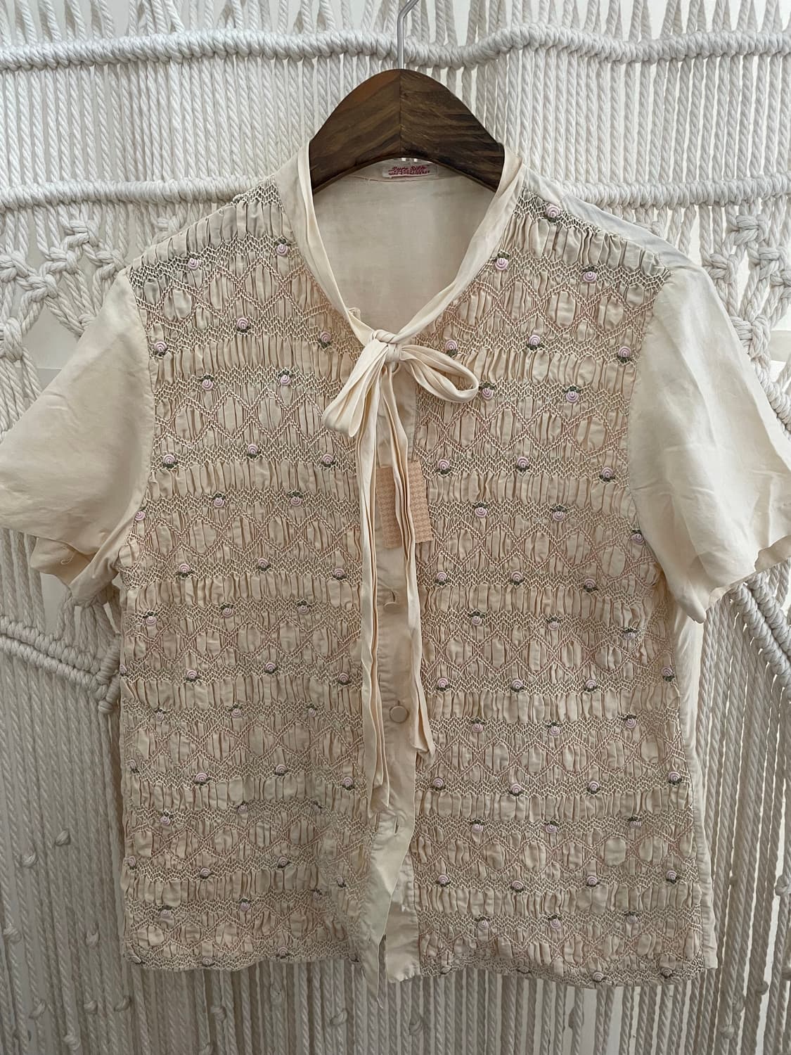 베이지 자수 블라우스 상품이미지1