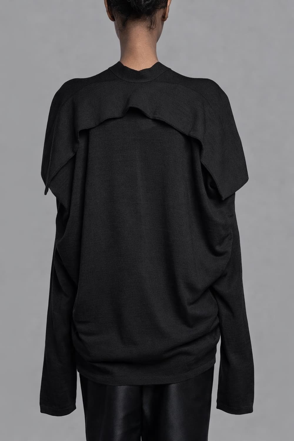 25ss 꼼데가르송 메인라인 변형 가디건 m 상품이미지2