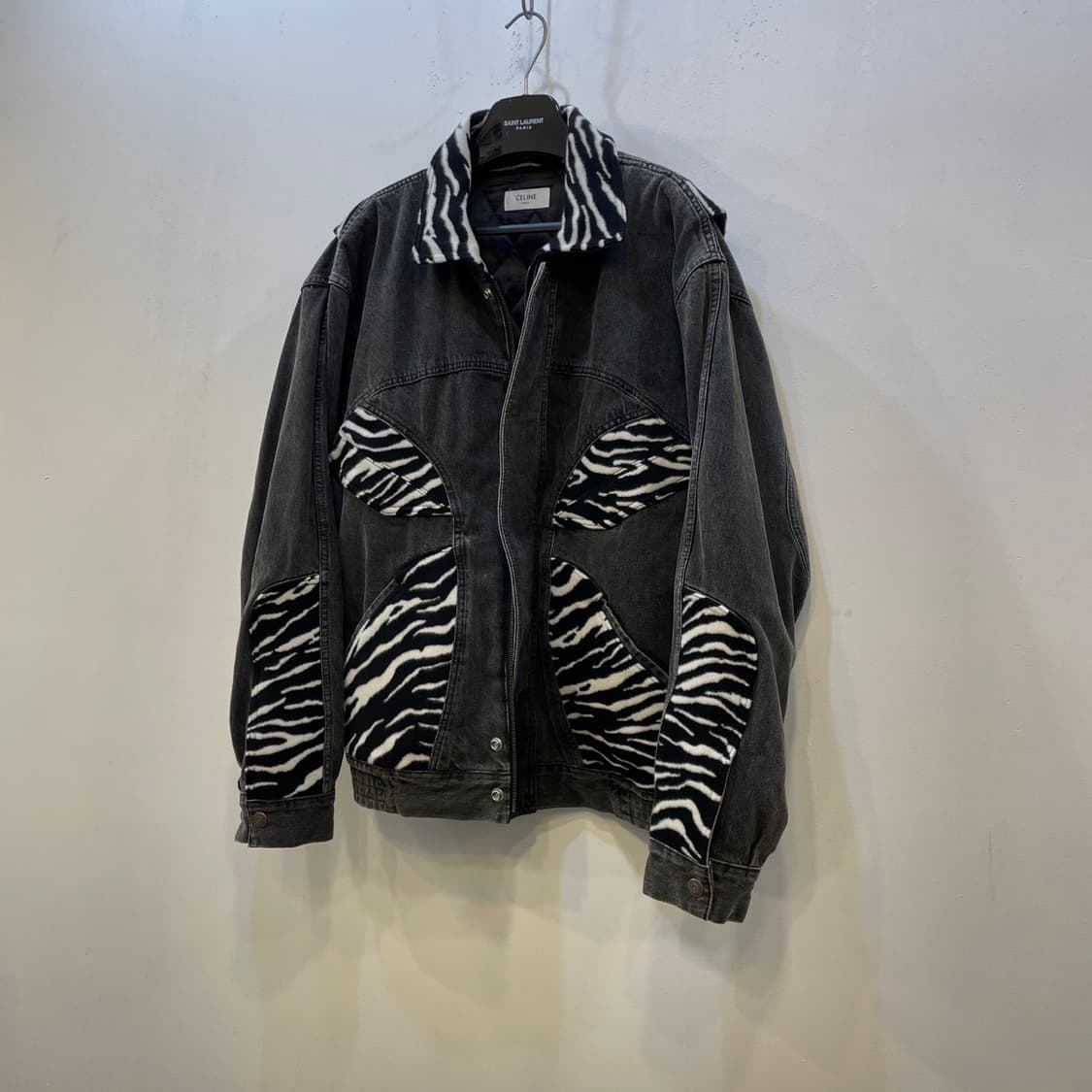 셀린느 21fw 지브라 오버사이즈 자켓  ​  상품이미지5