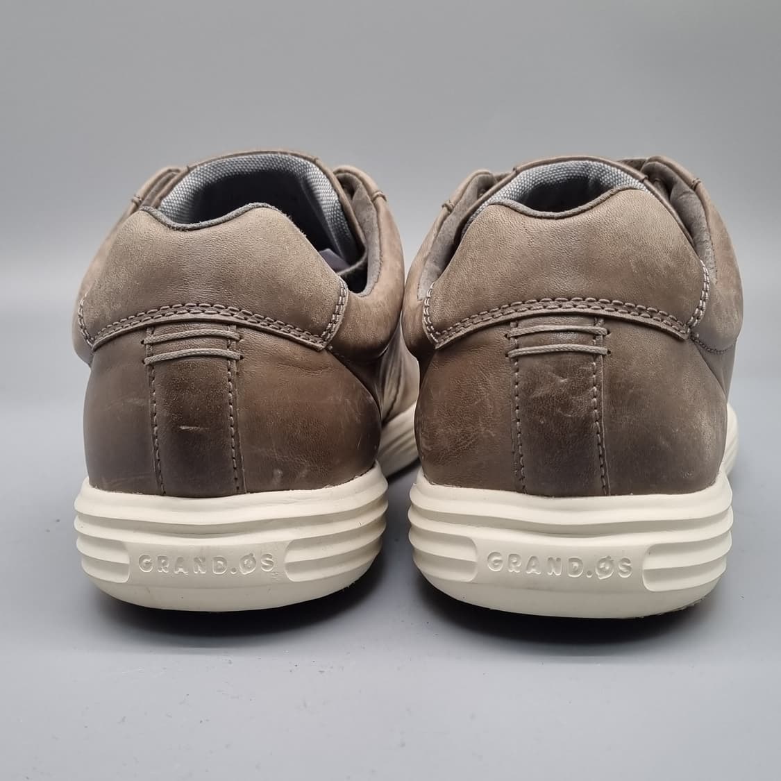 콜한 그랜드 크로스코트2 누벅 스니커즈280 상품이미지4