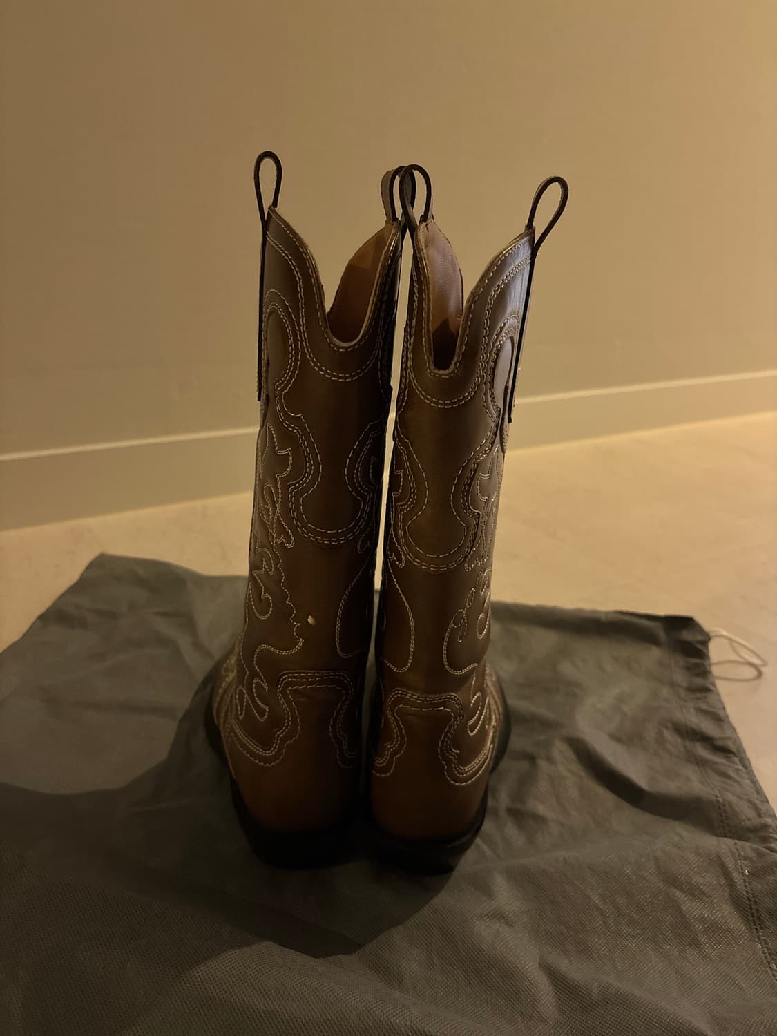 Ganni western boots 상품이미지4
