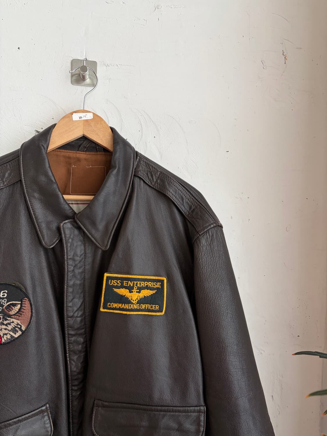 아비렉스 A-2 레더 자켓 상품이미지3