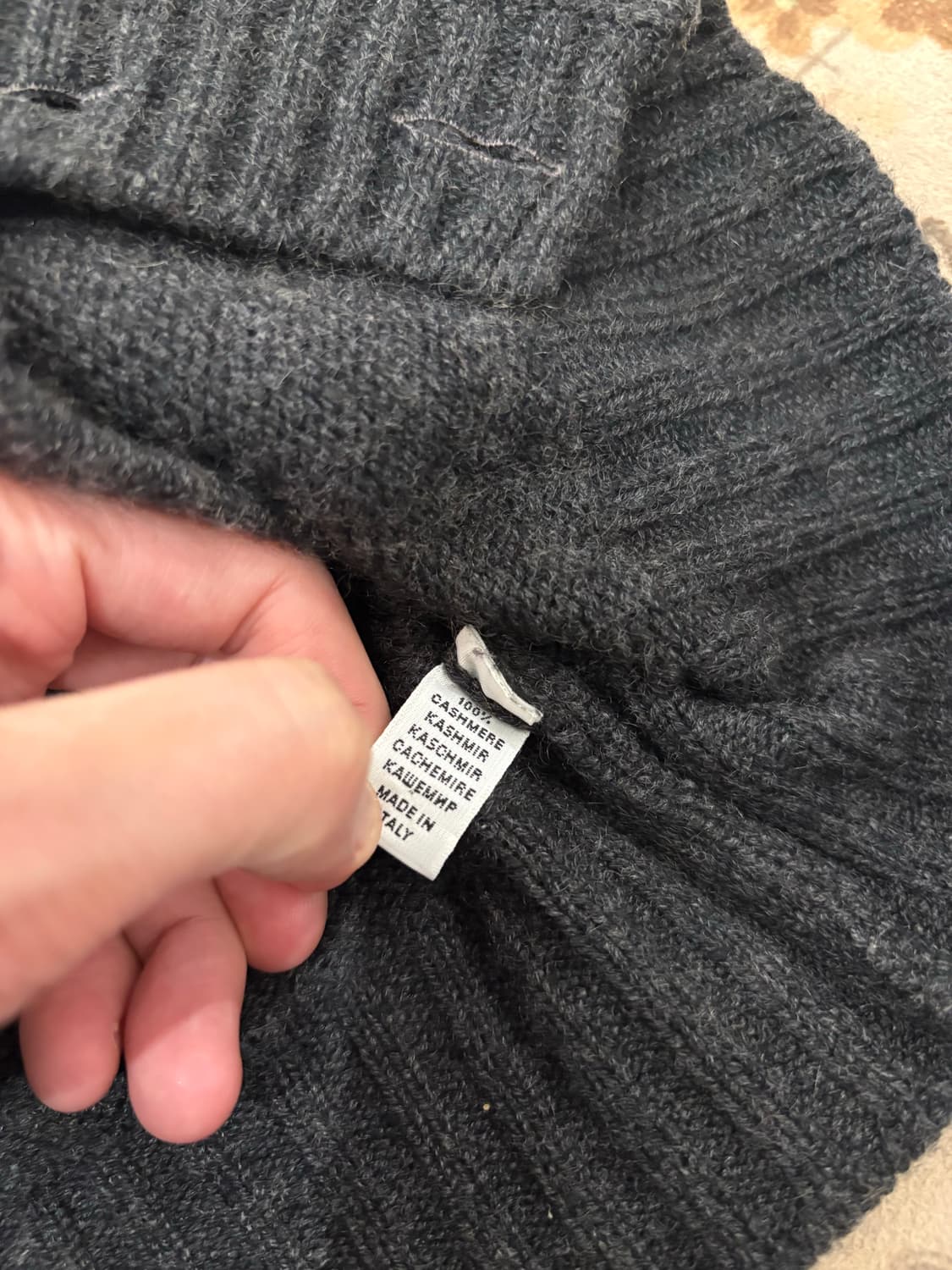 밸런타인 하이넥 버튼 캐시미어 니트가디건 상품이미지4