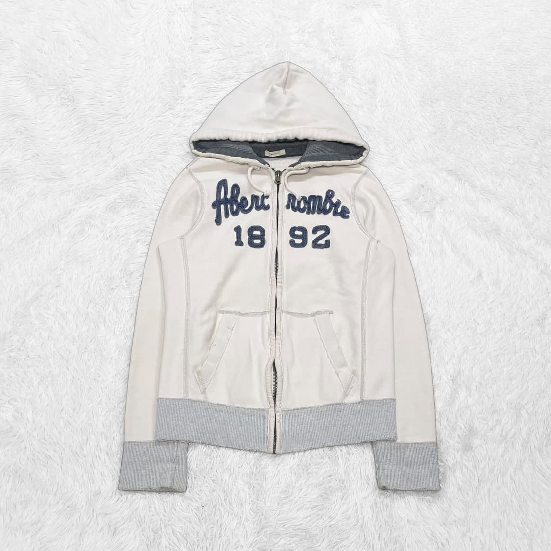 아베크롬비 스펠 로고 후드집업 아이보리 상품이미지2