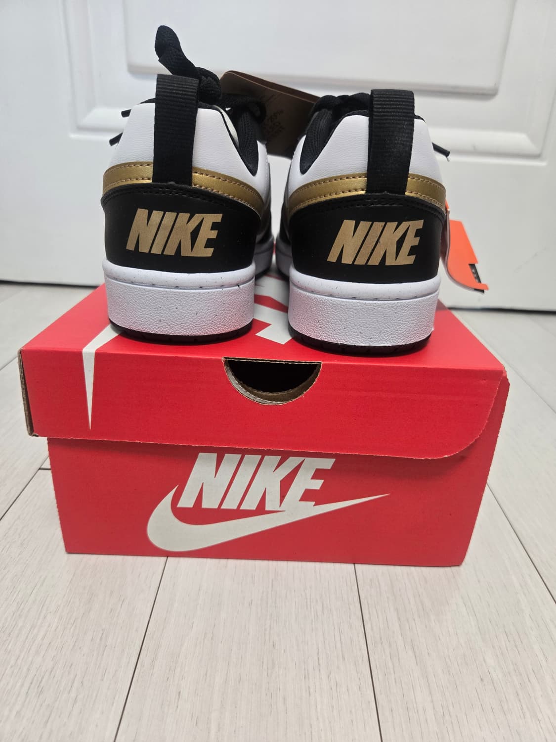 나이키 코트 버로우 로우
리크래프트 240cm 상품이미지4