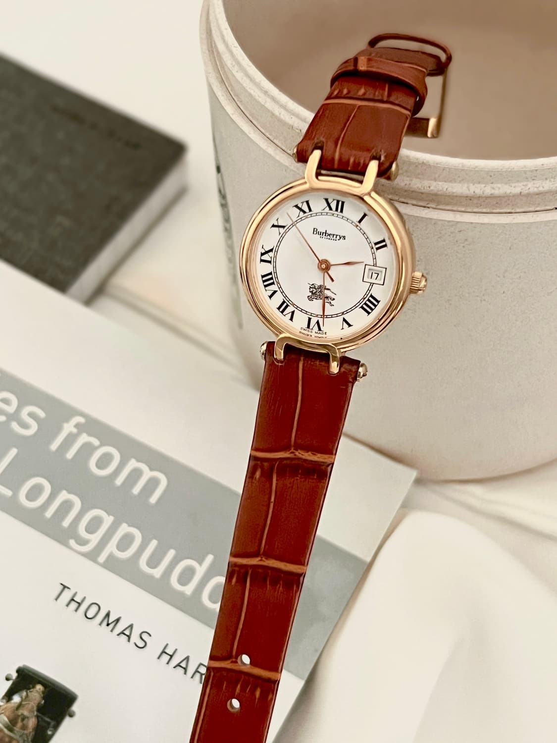 버버리 골드 라운드 여성시계 상품이미지2