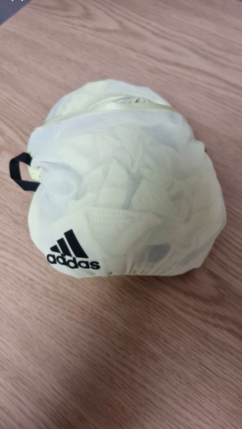 접을 수 있는 아디다스 바람막이 상품이미지6