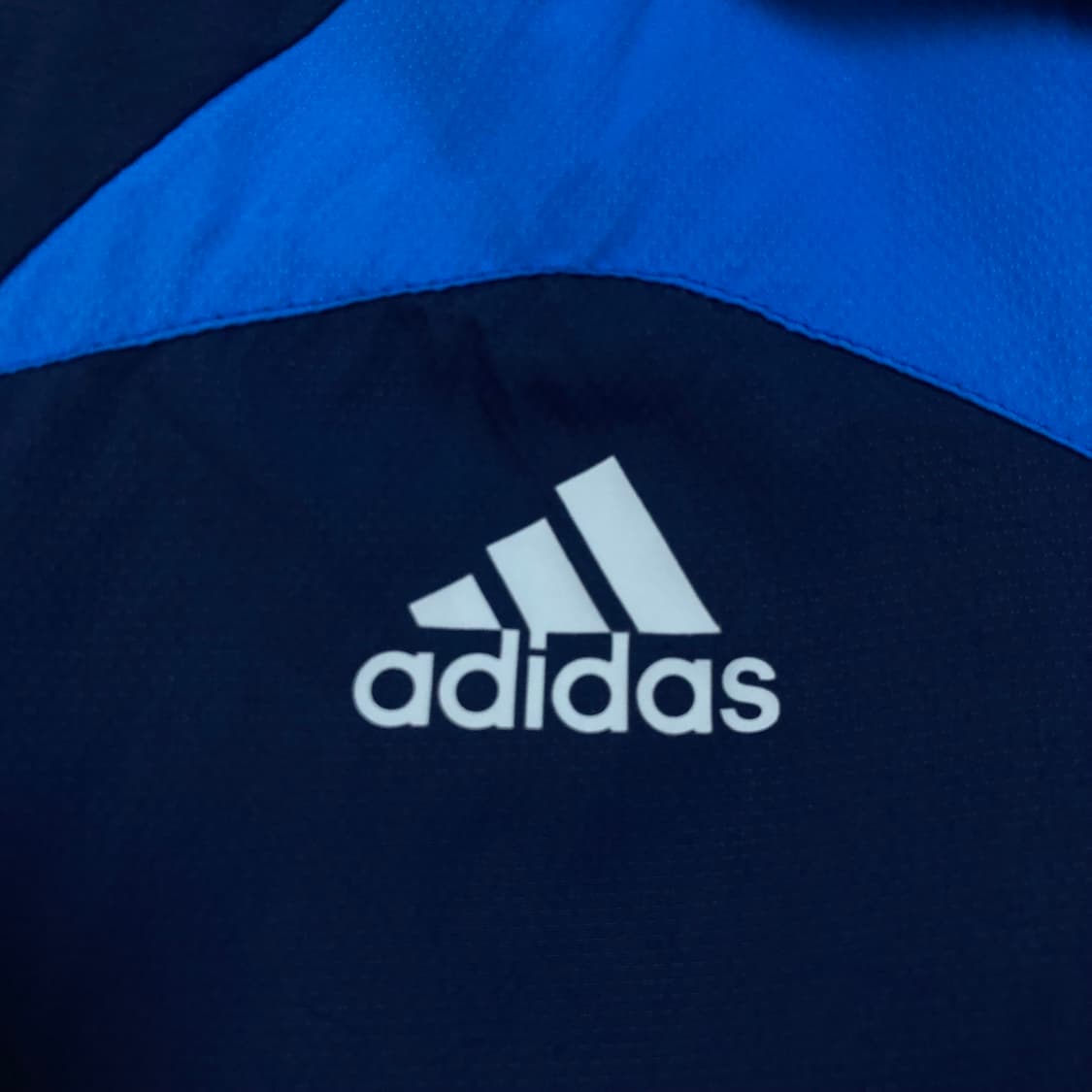 아디다스 스몰 로고 사이드 라인 네이비 배색 바람막이 상품이미지2