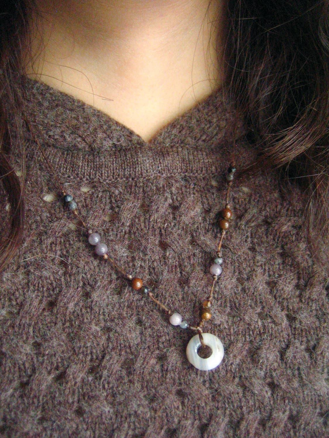 white donut necklace 화이트 도넛 핸드메이드 목걸이 상품이미지2