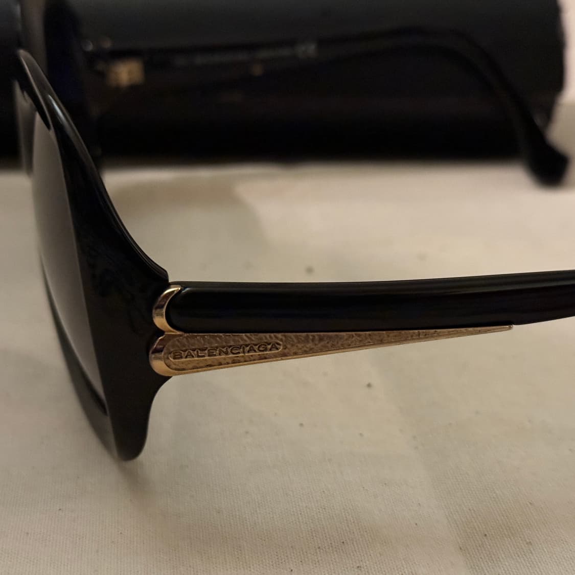 발렌시아가 오버사이즈 그레디언트 선글라스 상품이미지4