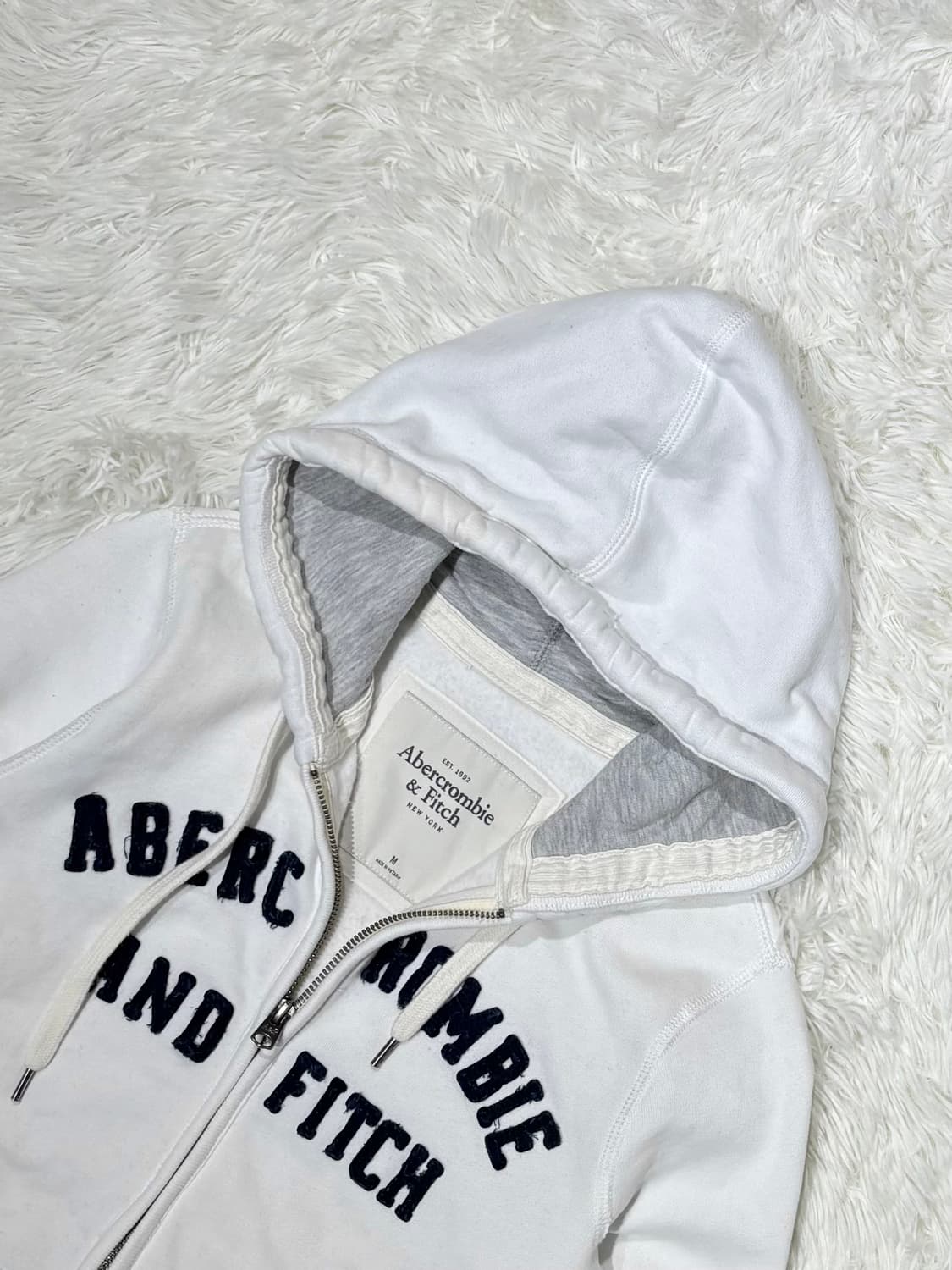 아베크롬비 화이트 빅로고 후드집업 상품이미지4