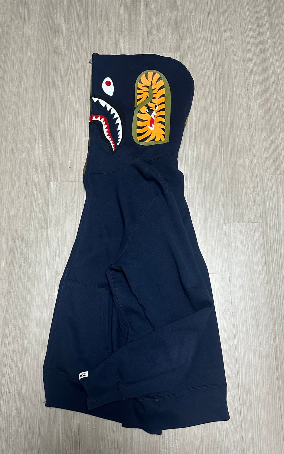 BAPE 1st Shark Full Zip Hoodie Navy 상품이미지9