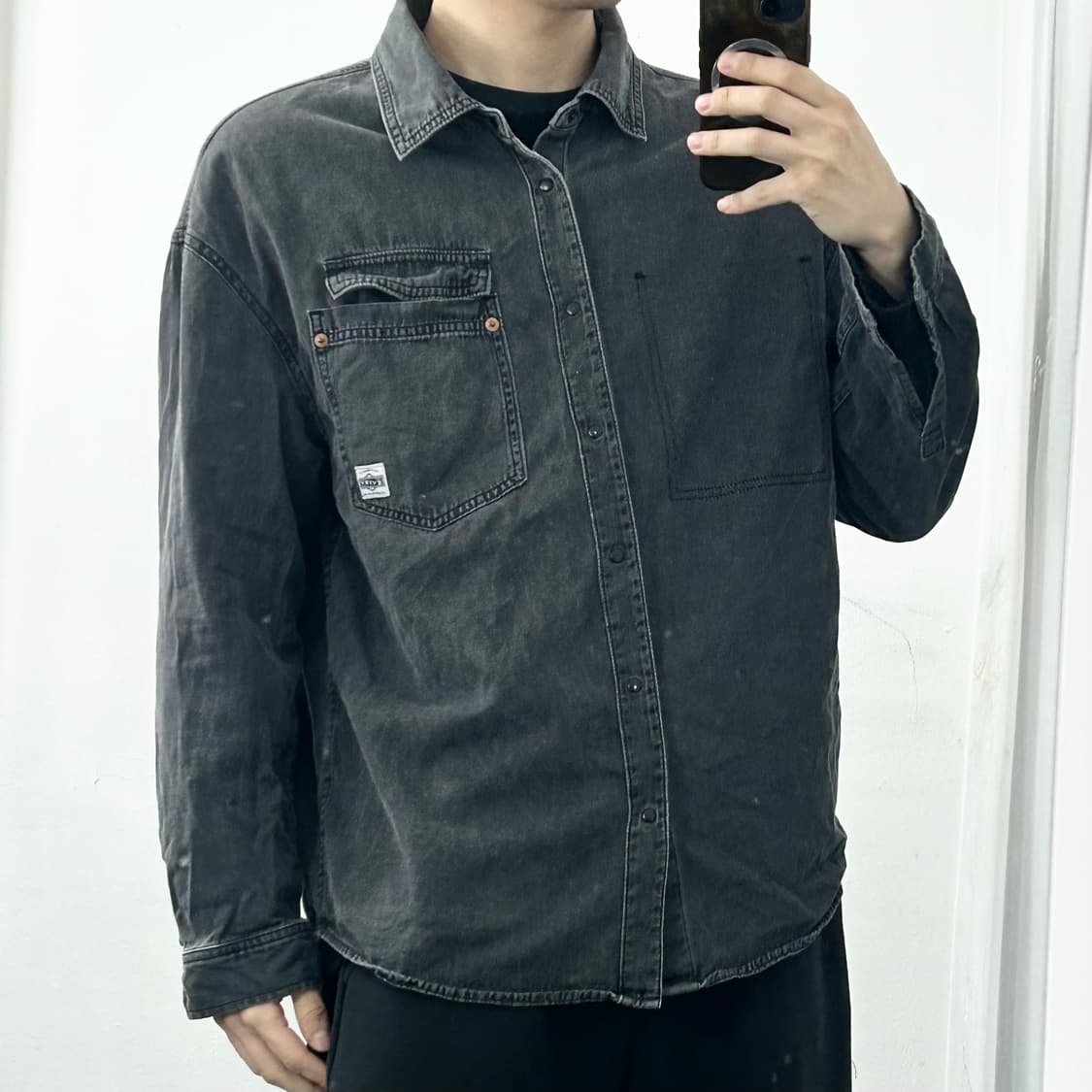 에비수 빅로고 흑청 데님 셔츠 상품이미지4