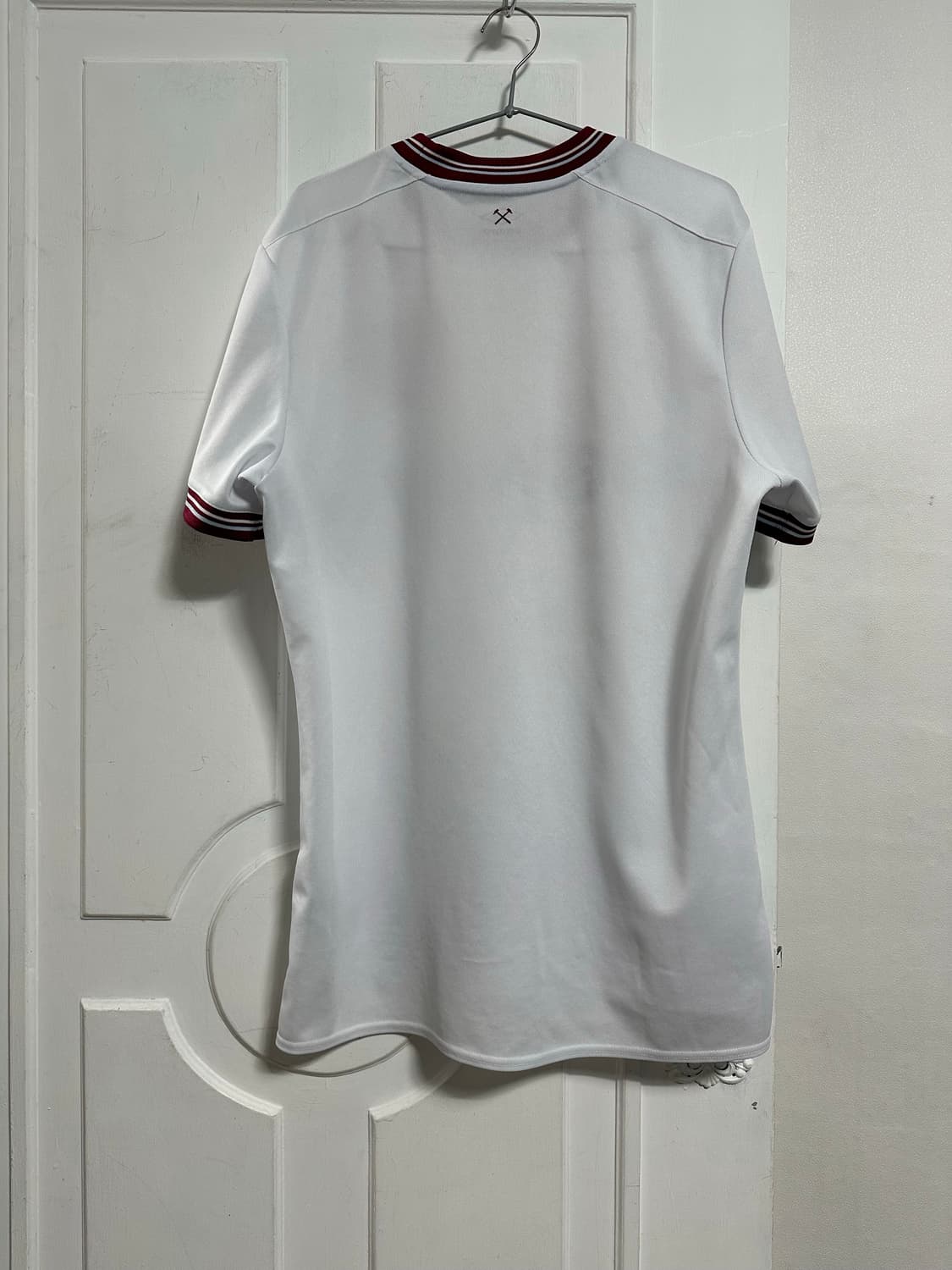 엄브로 23-24 웨스트햄 유니폼 상품이미지2