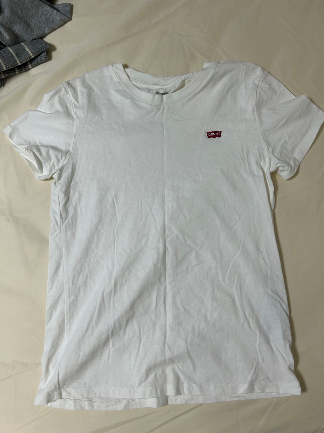 리바이스 퍼펙트 반팔 티셔츠 상품이미지1