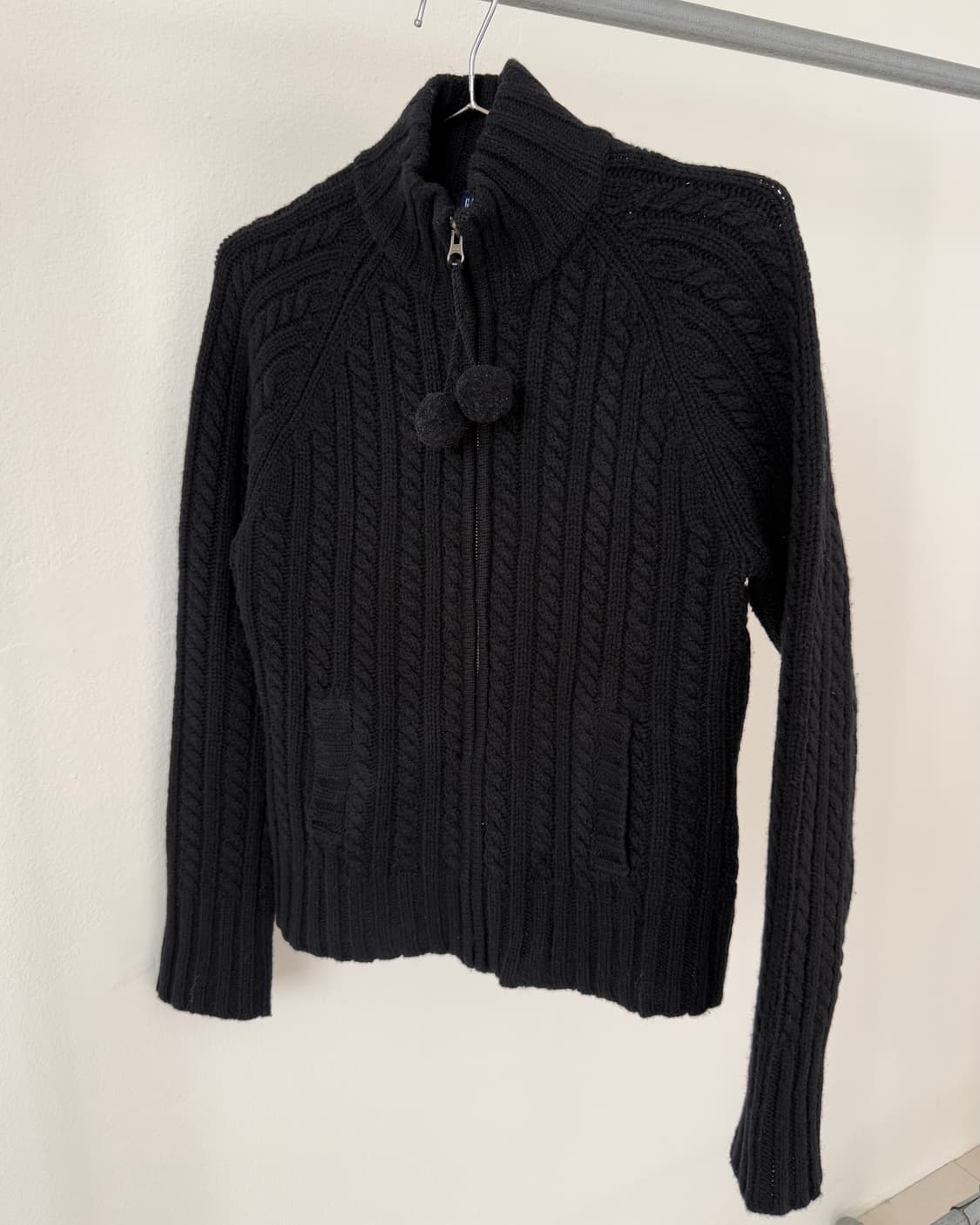 Gap 니트 집업 상품이미지1