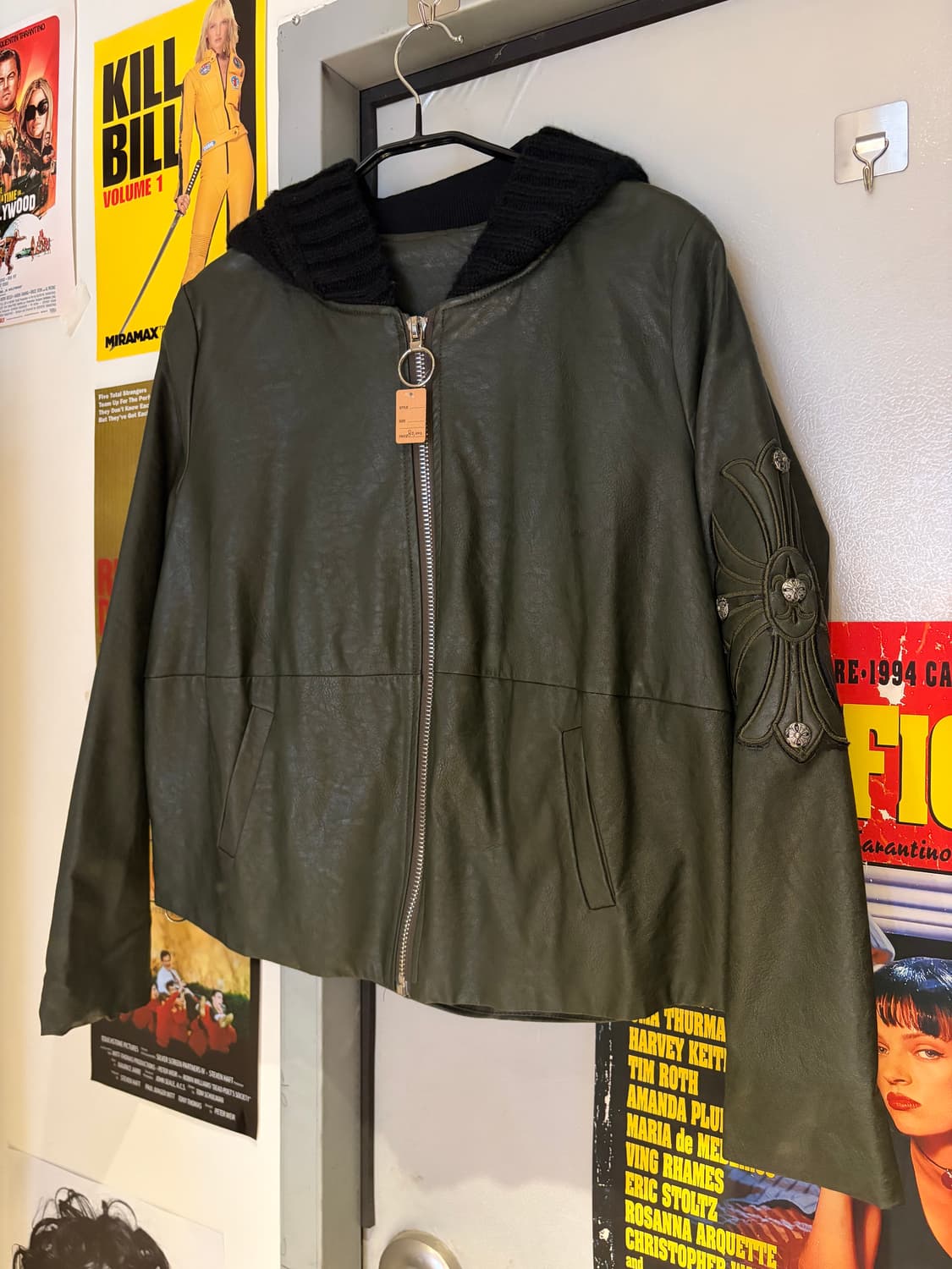 스웨터 후드 카키 레더자켓 상품이미지1