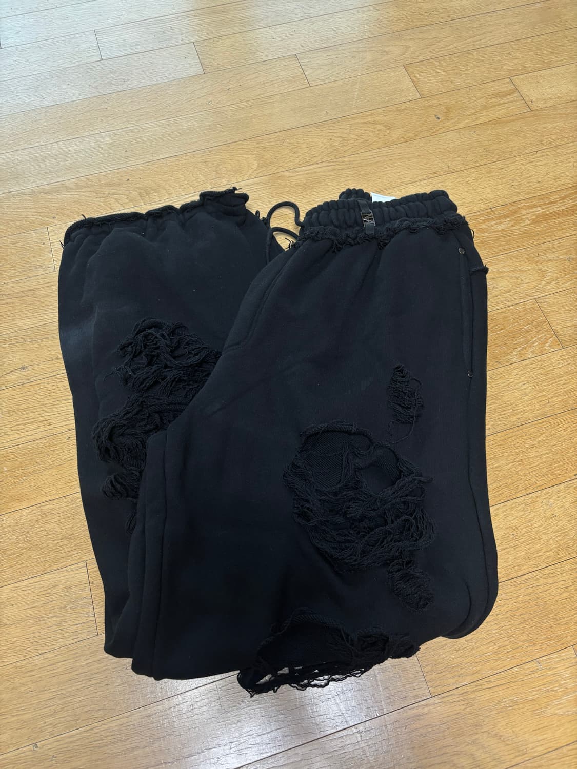 트리밍버드 Scratch Damage Wide Sweat Pants [  상품이미지2