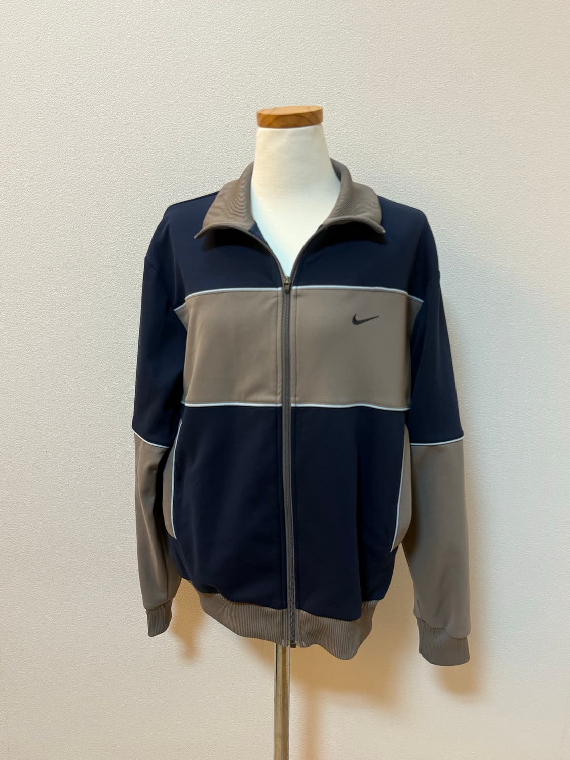 나이키 (NIKE) 배색 트랙 집업 자켓 상품이미지1