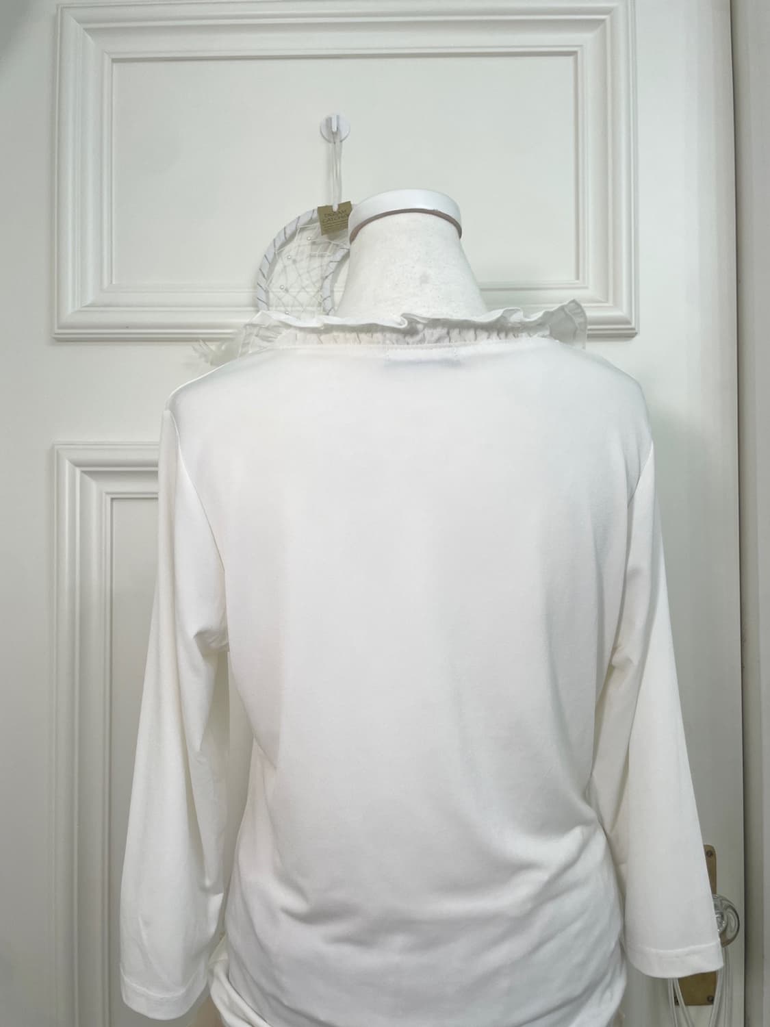 white shirring ruffle top(size-L)  상품이미지4
