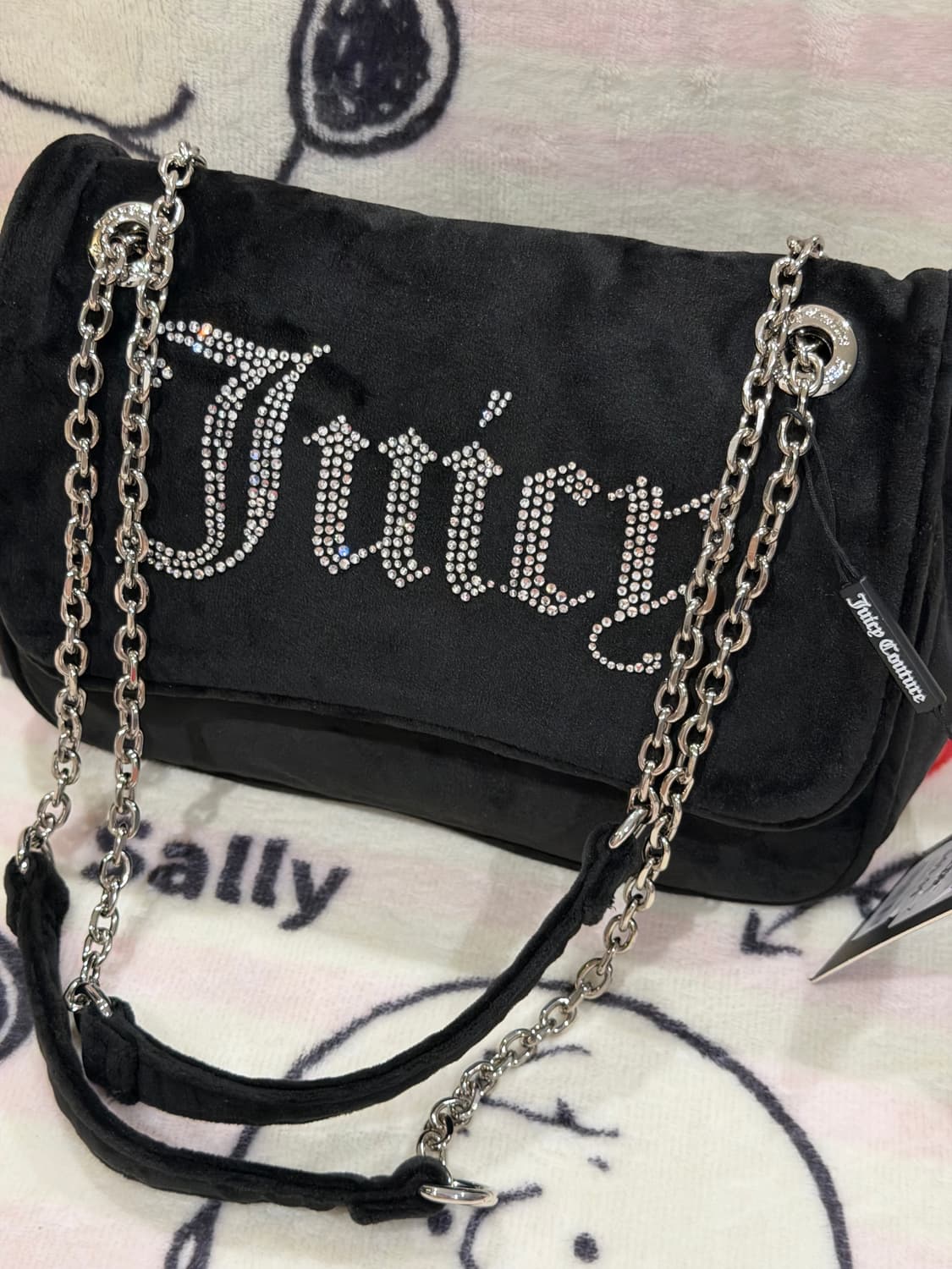 [신상✨프리뷰세일] 쥬시꾸뛰르 벨벳 스톤 체인 숄더백/크로스백 블랙 상품이미지1