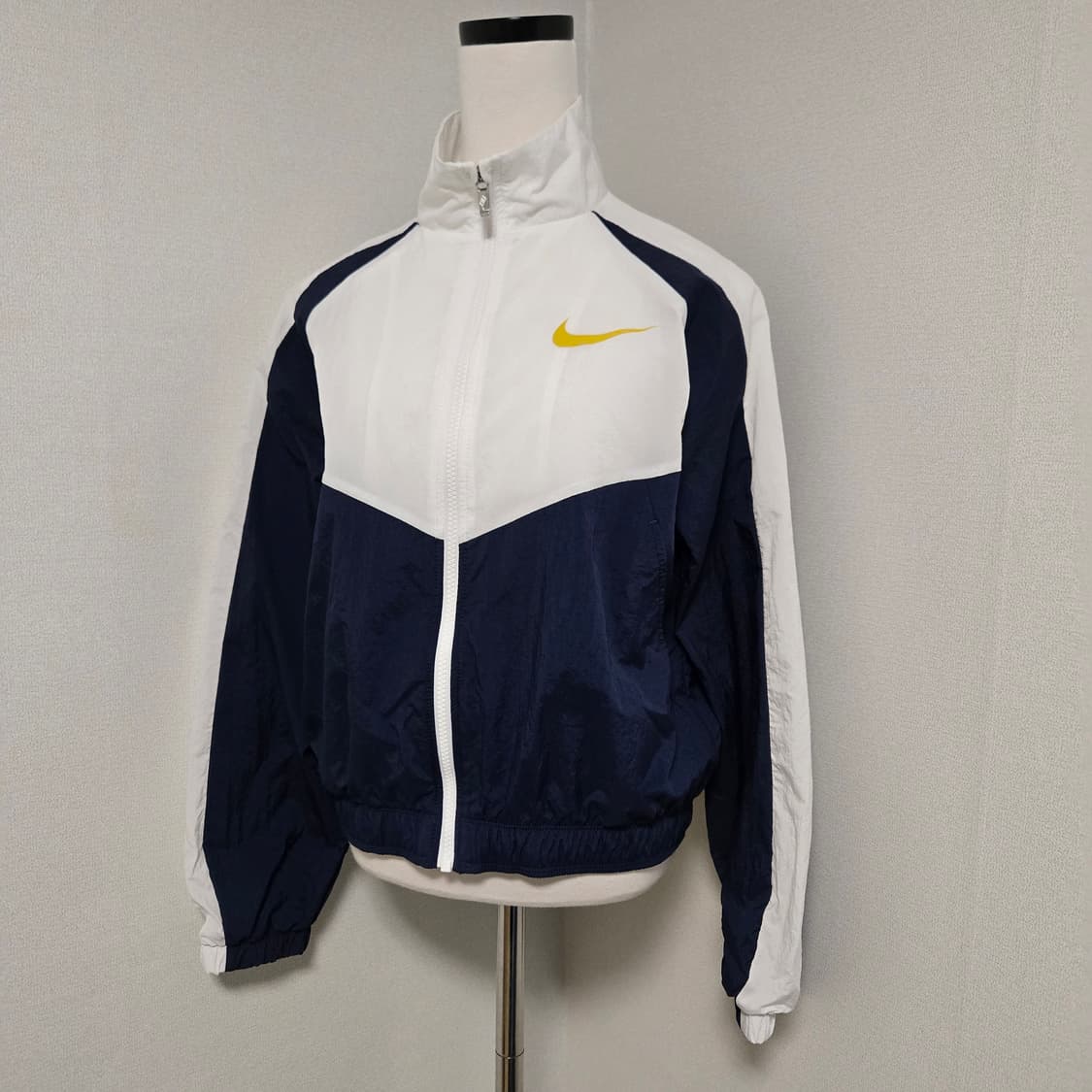 나이키 빅로고 바람막이 윈드브레이커 / 여성 자켓/ 여자 자켓  상품이미지6