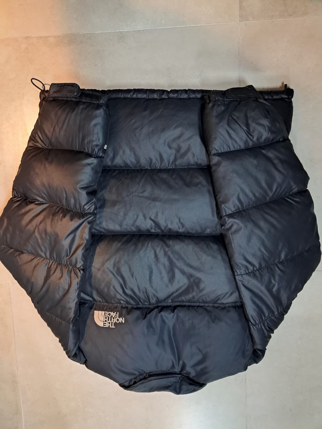 노스페이스 눕시 700 패딩 블랙 100 상품이미지2