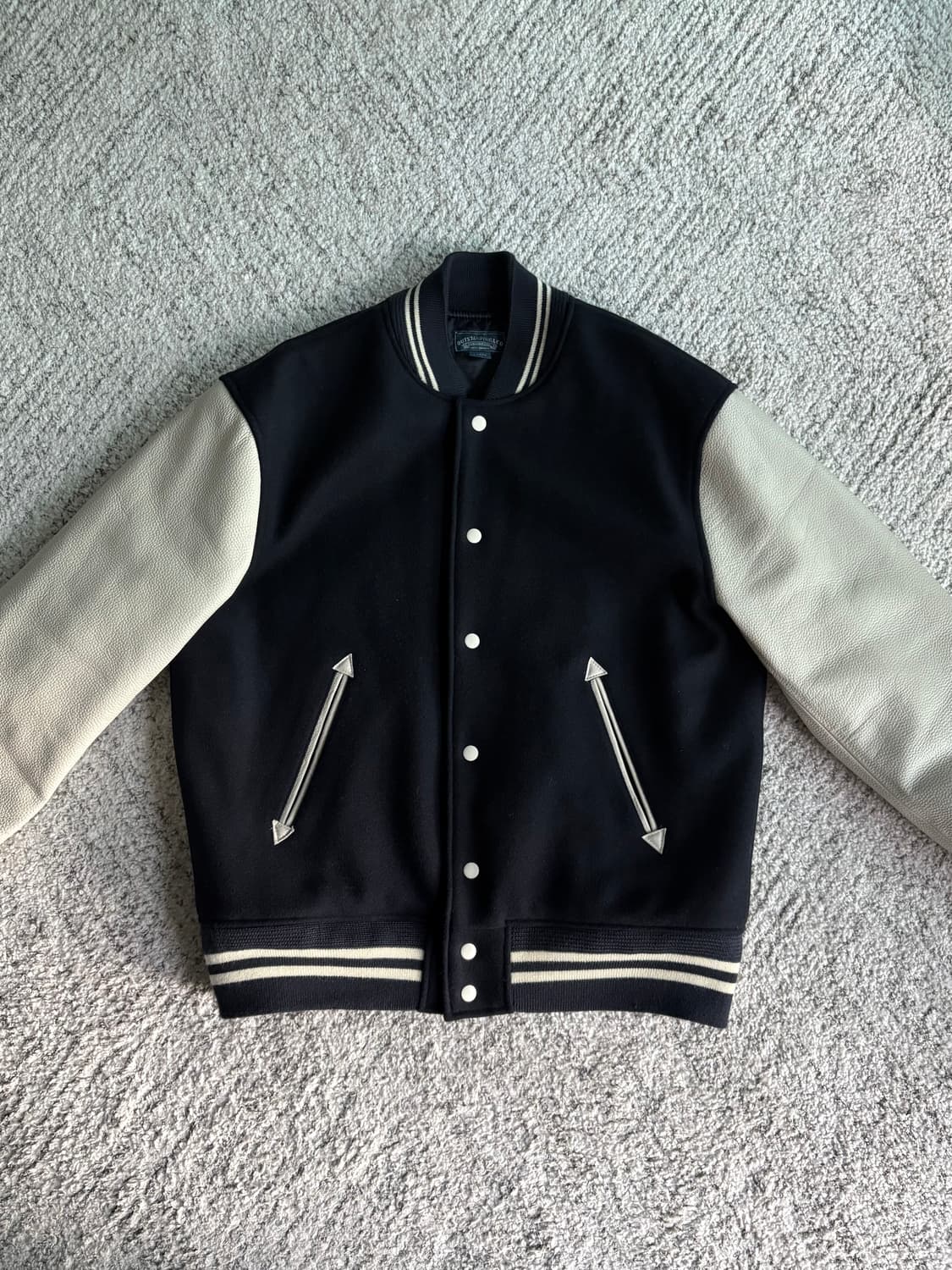 새 상품) 아웃스탠딩 바시티 자켓 상품이미지1