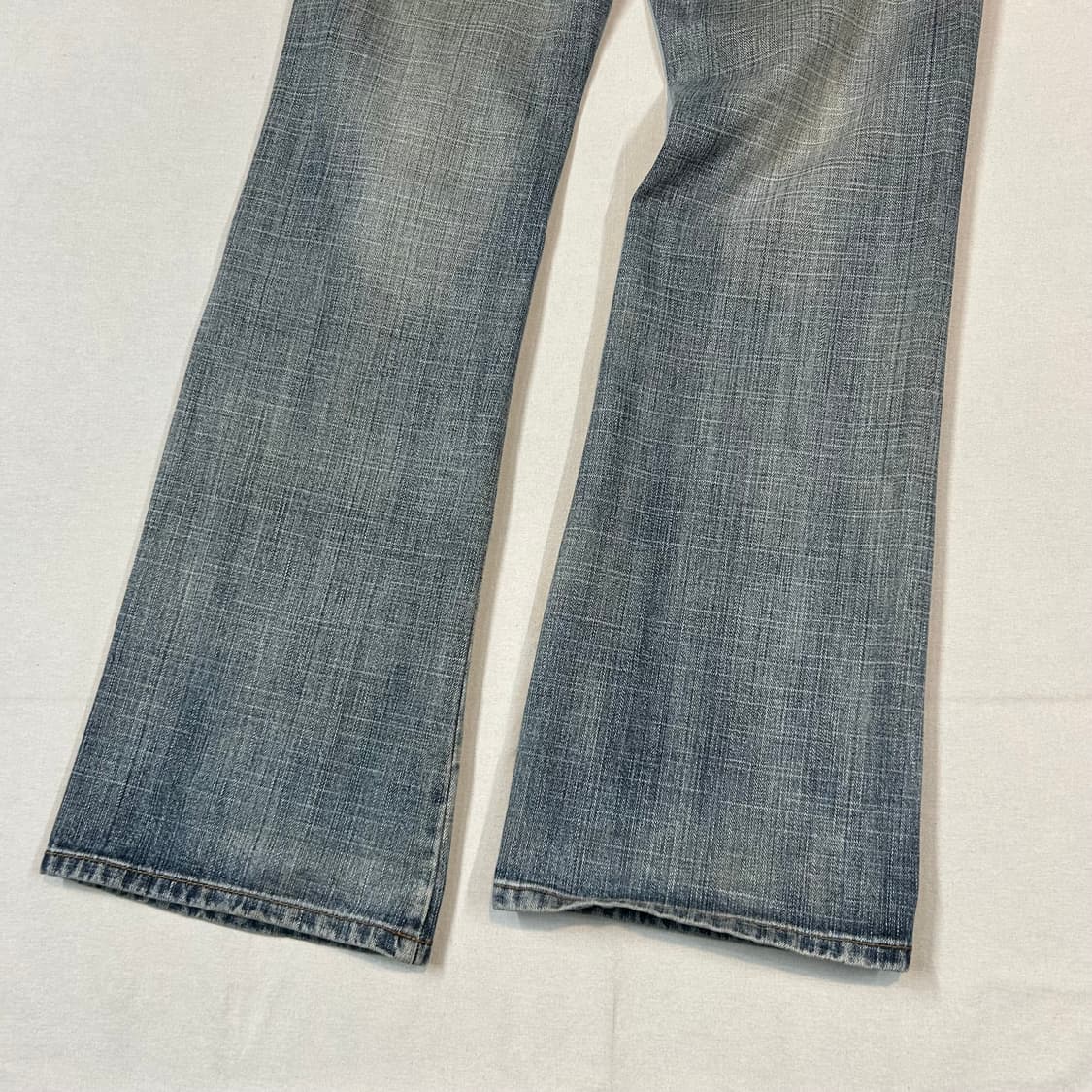 32inch) 디젤 Diesel 신치백 버튼플라이 부츠컷 데님 팬츠 상품이미지5