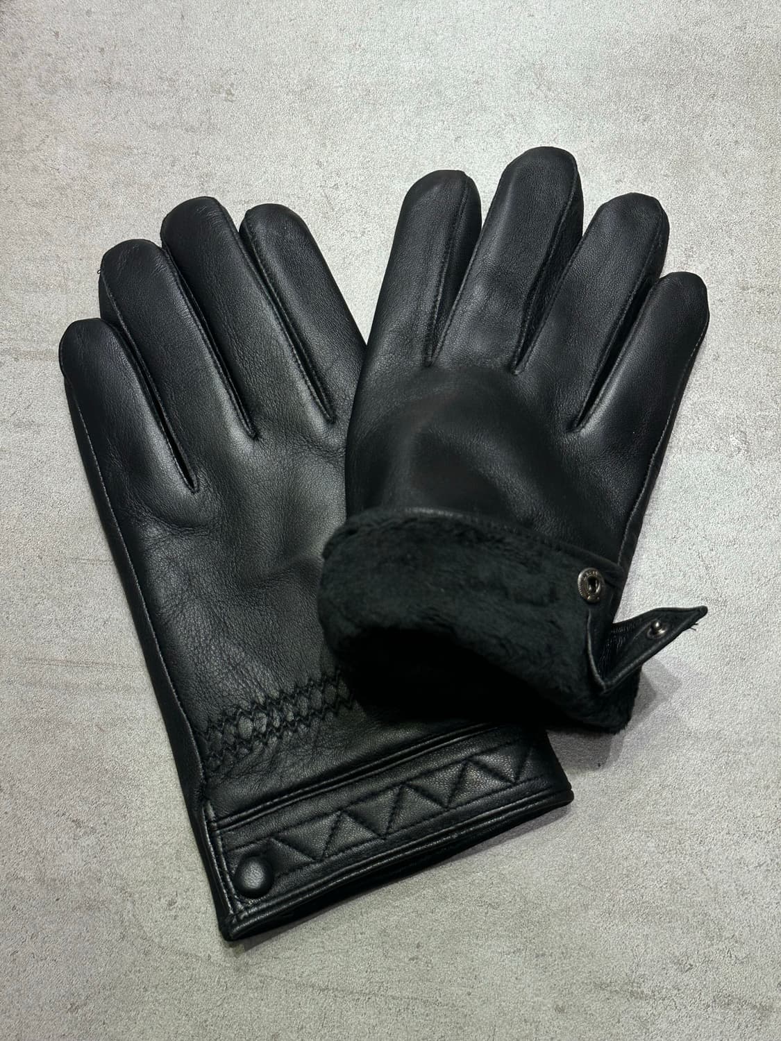 The black gloves - 까만 장갑 상품이미지1