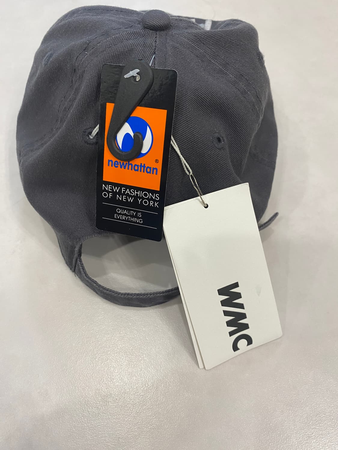 WMC X QWER 히나 로고 볼캡 차콜 그레이 상품이미지3