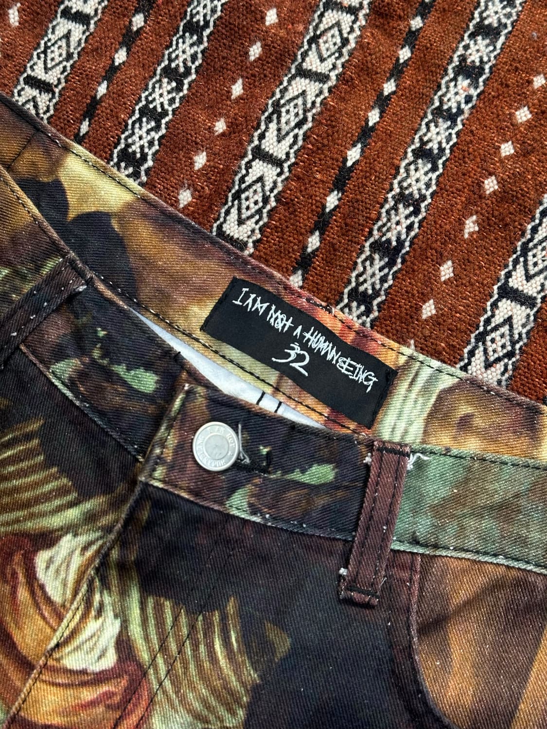 I AM NOT A HUMAN BEING 프린트 데님 32 상품이미지6