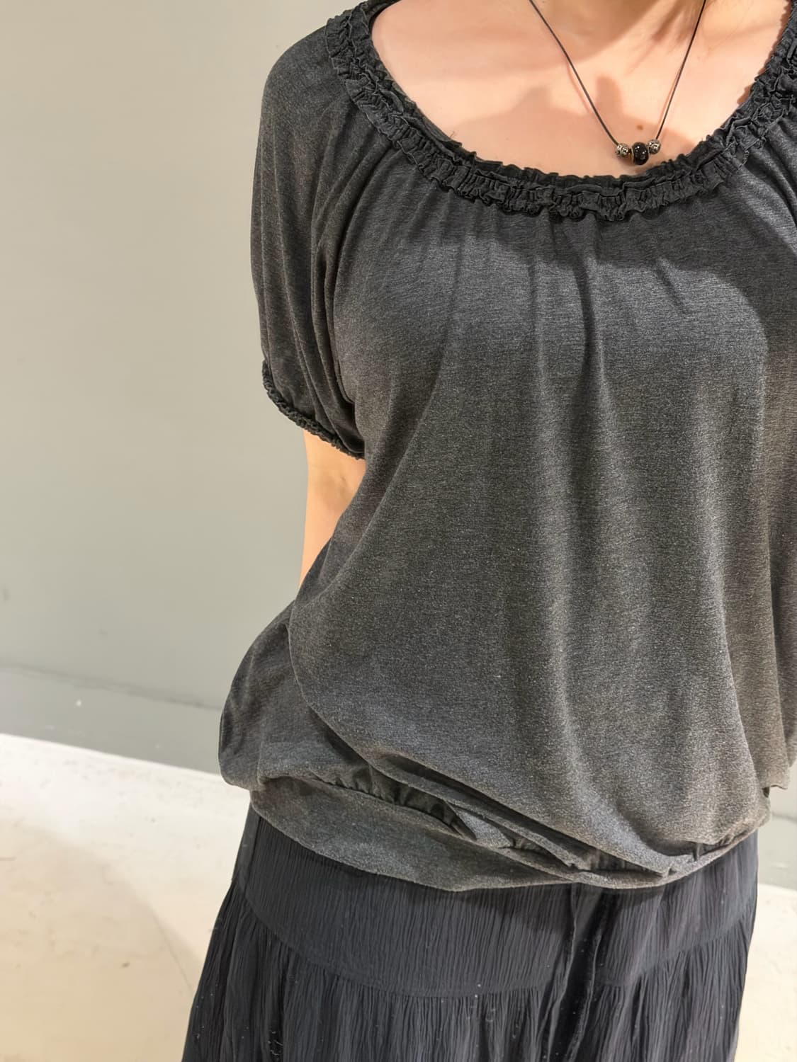 off-shoulder frill detail top 상품이미지5