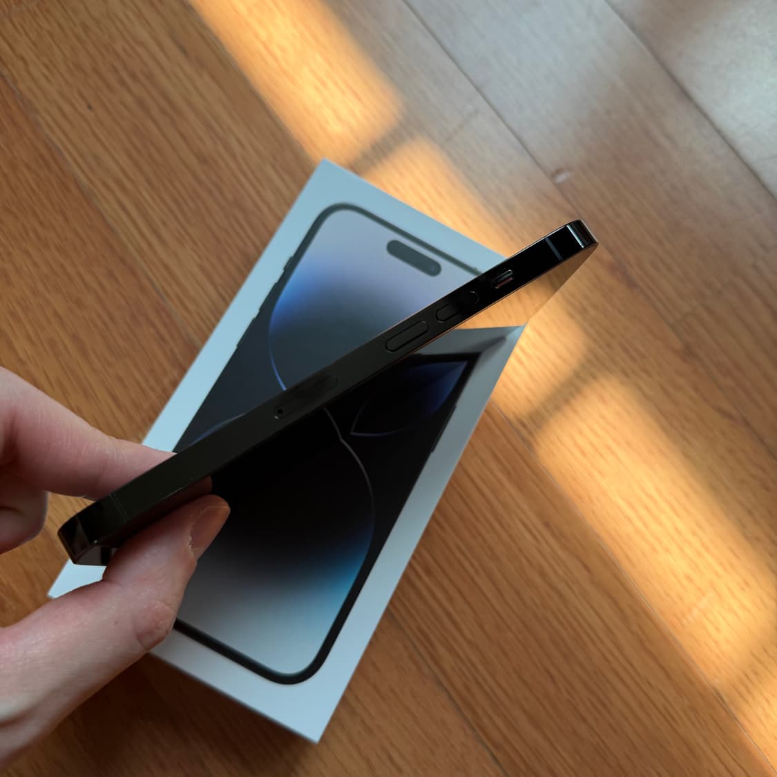 아이폰 14pro 스페이스블랙 상품이미지5