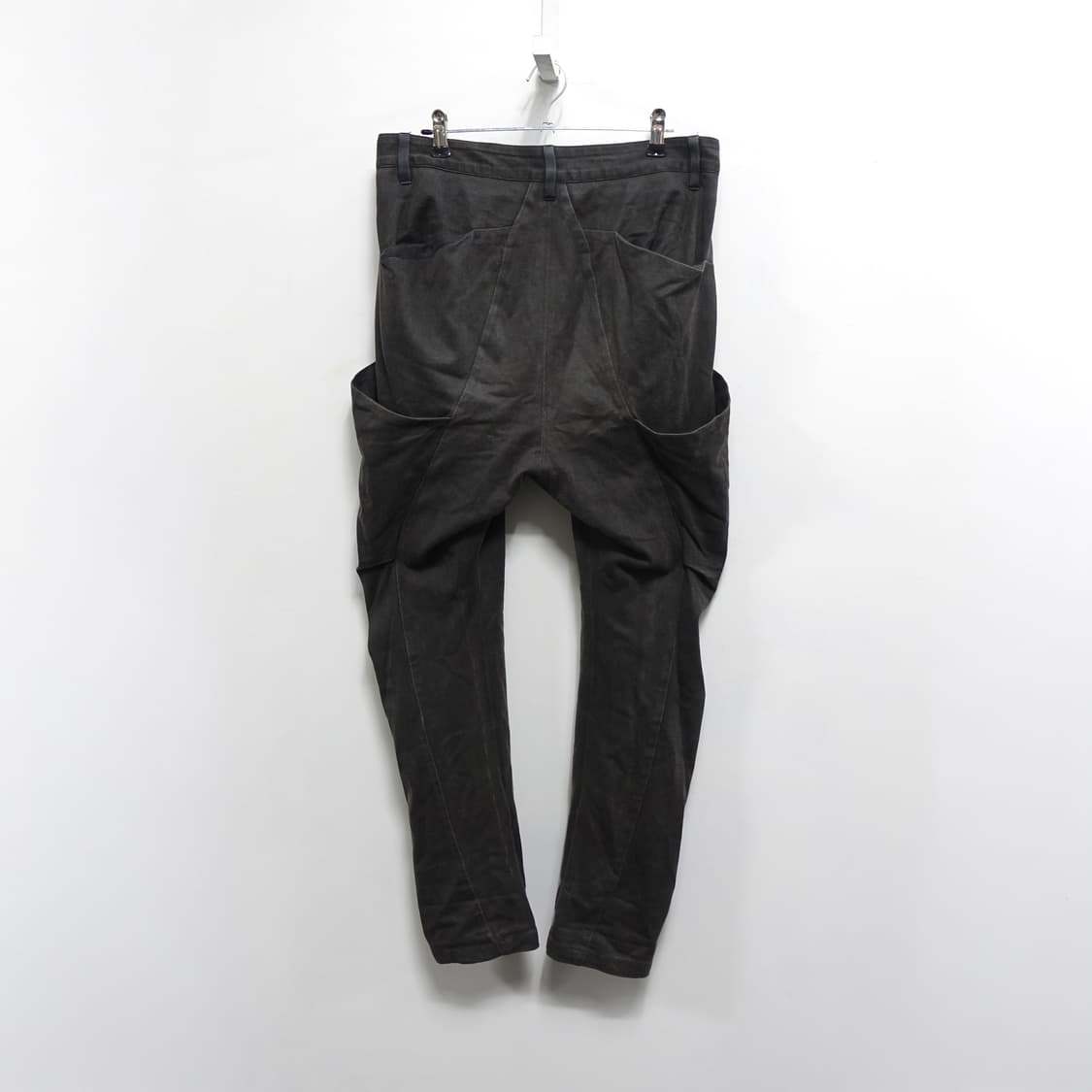 [1] ATTACHMENT 카즈유키쿠마가이 라인 아티잔 J커브 배기팬츠 상품이미지4