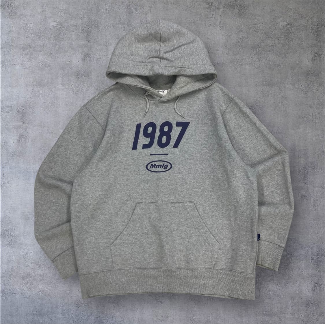 Mmlg 그레이 컬러 빅로고 후드티 상품이미지1