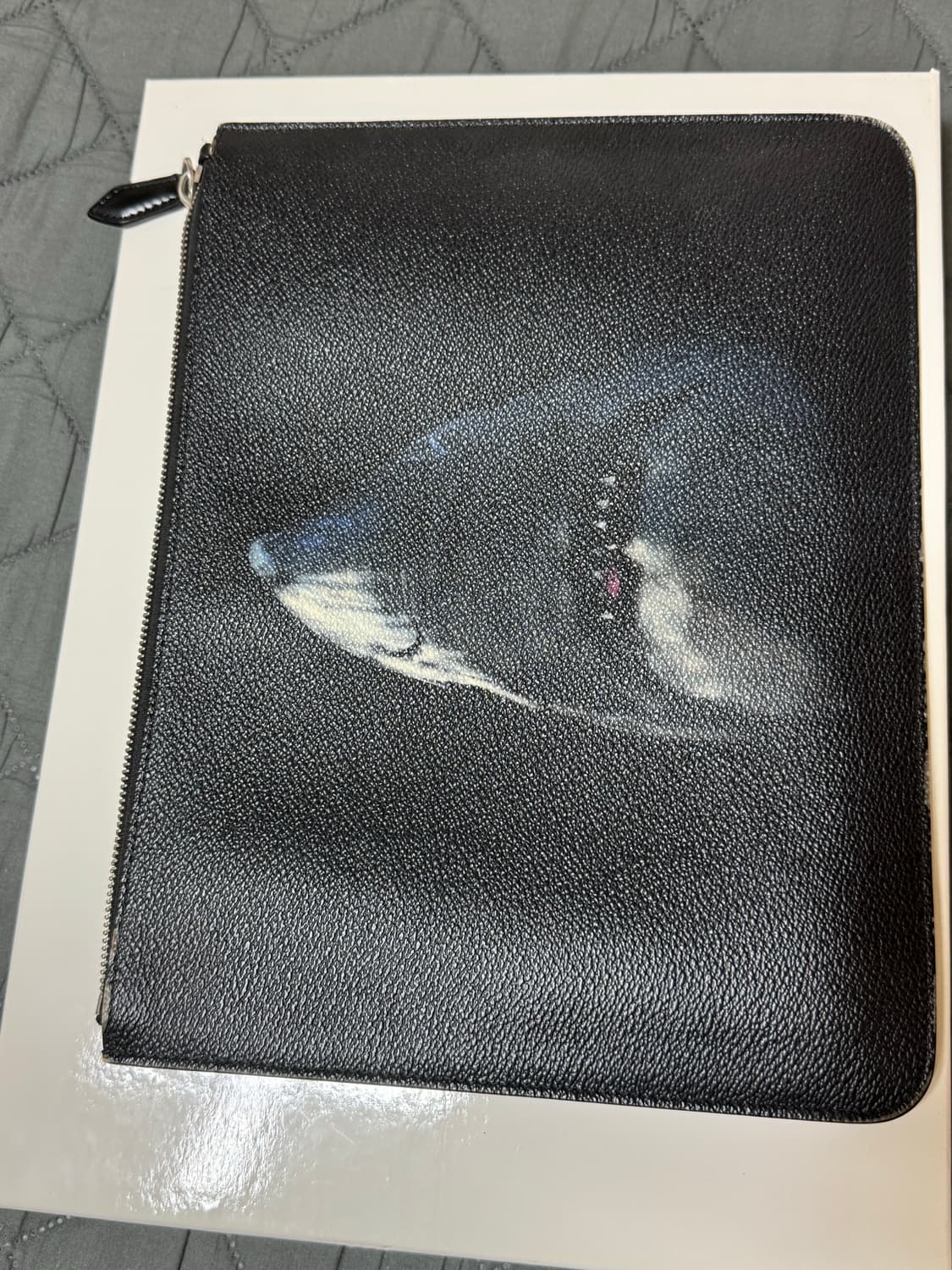 지방시 샤크 레더 클러치 블랙 상품이미지2