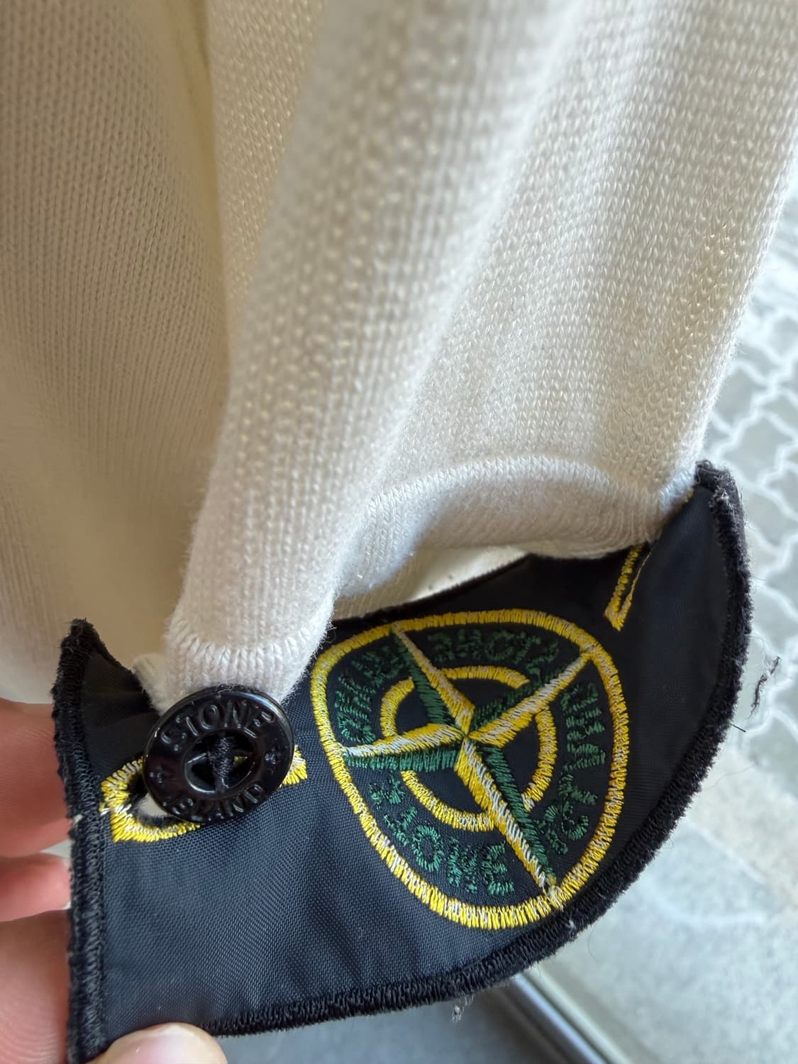 S/ 스톤아일랜드 와펜패치 베이직 스웻 니트 상품이미지5