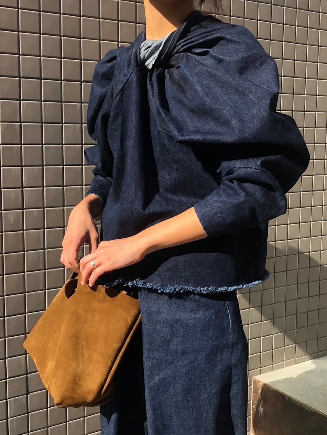 [0] 언유즈드 14aw 데님 드레이핑 컷오프 풀오버 상품이미지7