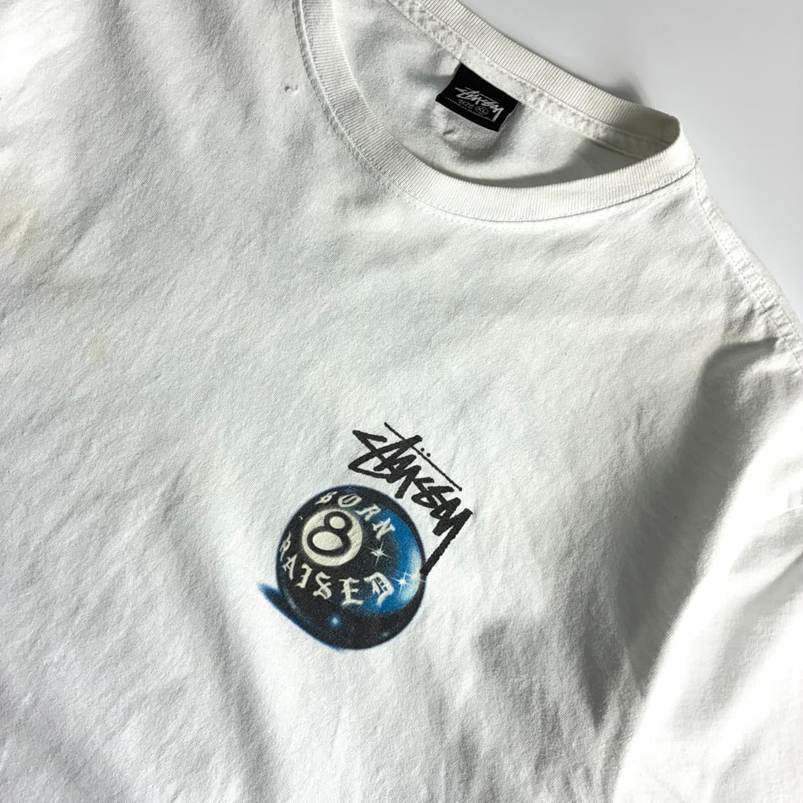 Stussy  스투시x본앤레이즈드 8ball 화이트 반팔 티셔츠  상품이미지5