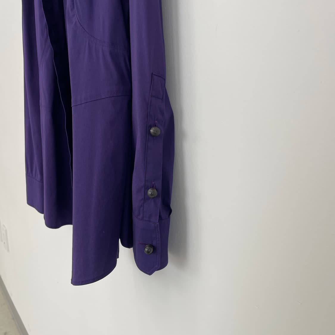 구찌 퍼플 코튼 스트레치 볼 버튼 셔츠 상품이미지5