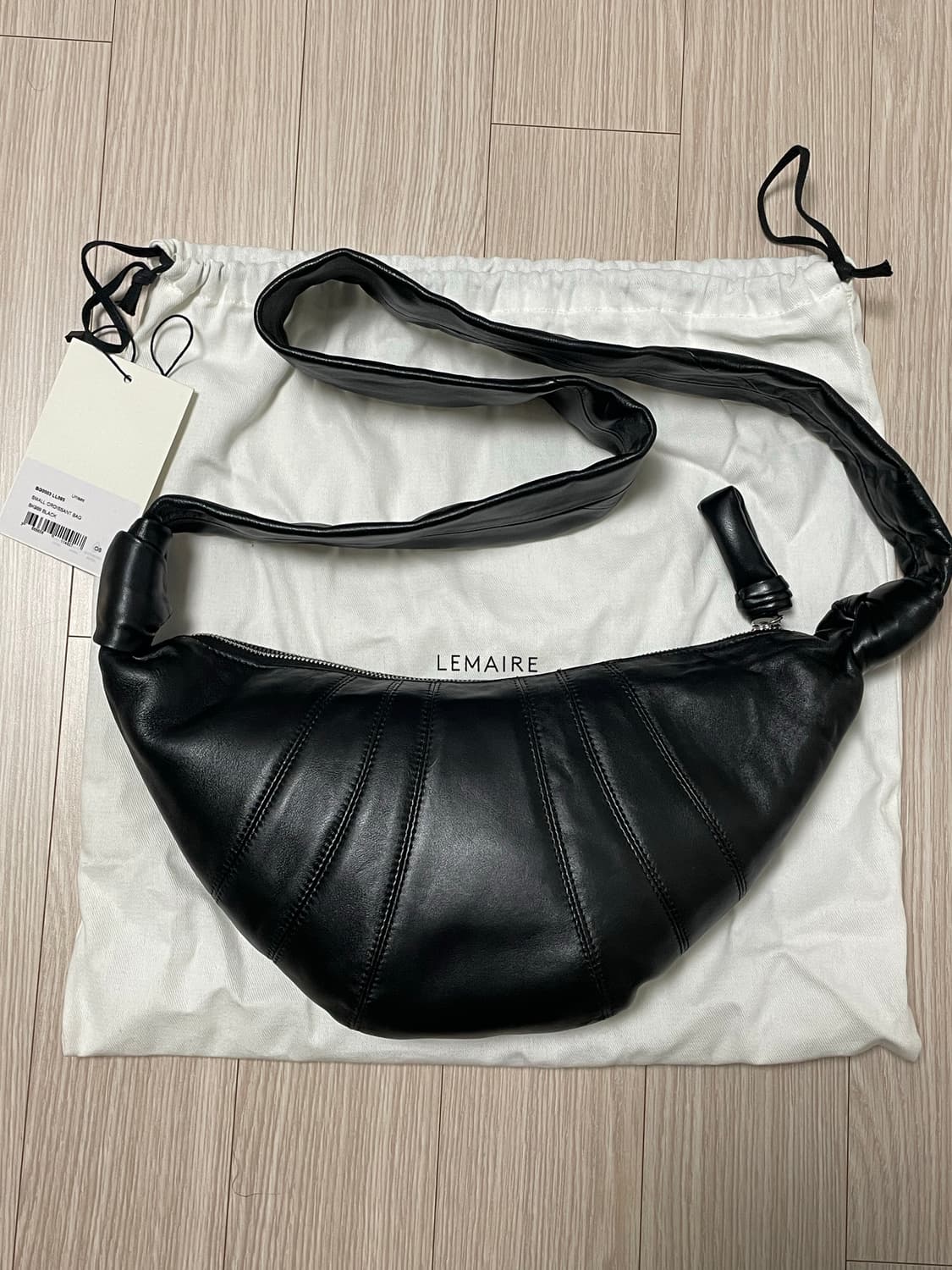 르메르 크루아상 범백 블랙 스몰 상품이미지2