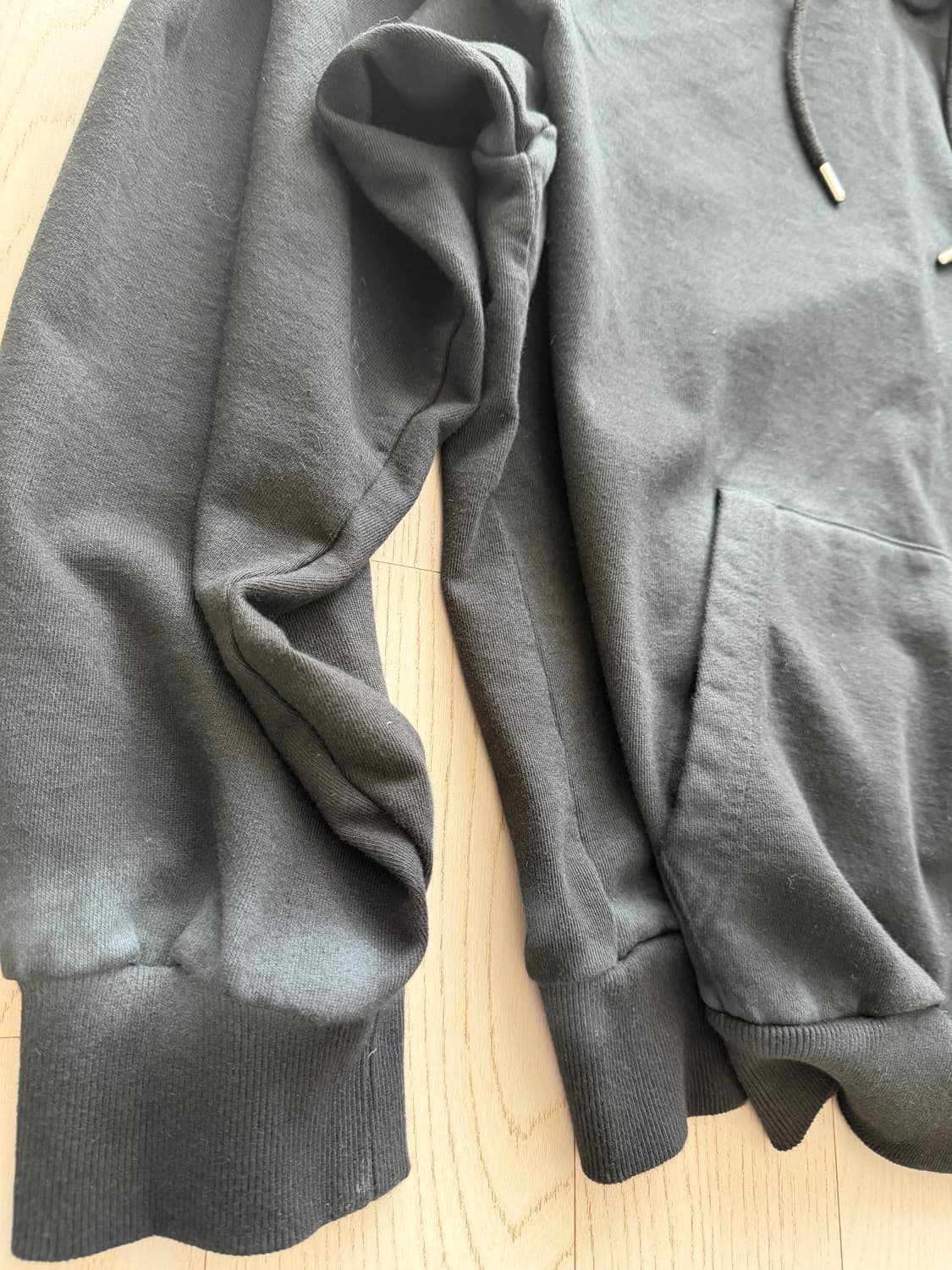 Iro 제리 엣지 미네랄 워싱 후드 티셔츠 블랙 상품이미지6